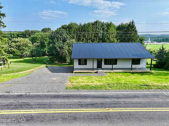 4th image of 924 Ridge Rd