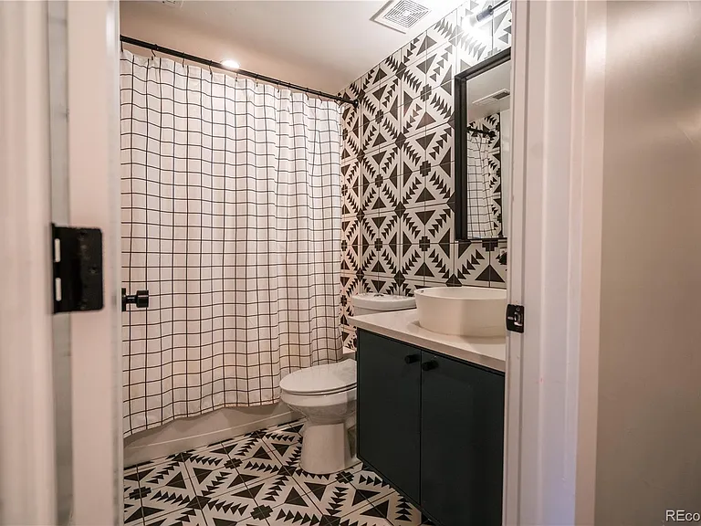 3548 Lipan St — Photo 42