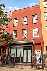 210 Hoyt Street