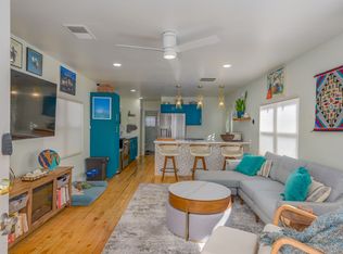 514 9th St SW, Albuquerque, NM 87102