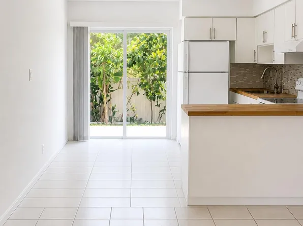 1718 Juno Rd APT 3, North Palm Beach, FL 33408