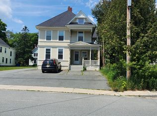 261 Summer St #2, Saint Johnsbury, VT 05819