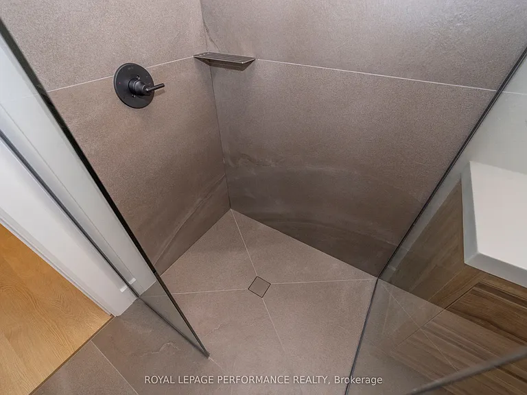 19 Monk St #1 — Photo 29