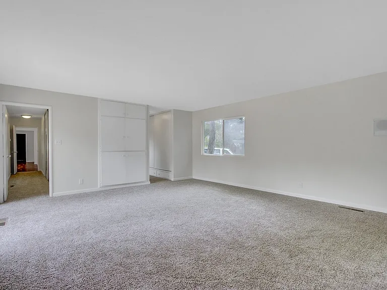 1290 Estudillo Ave — Photo 21