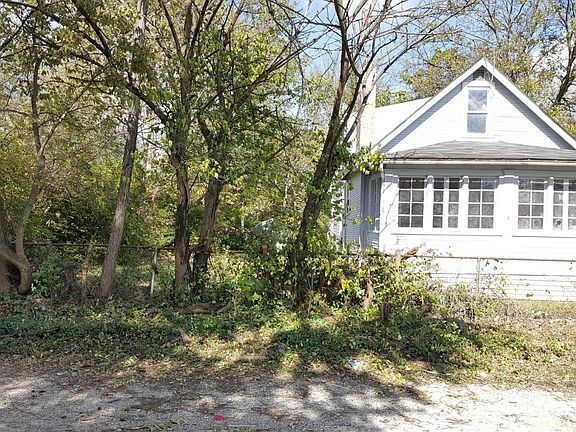 5th image of 1616 Walsh Ave