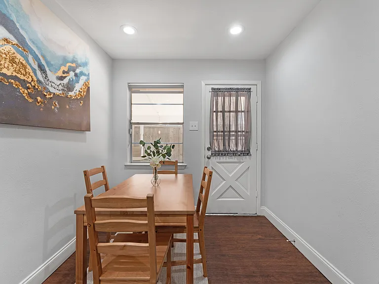2907 Country Place Ct — Photo 9