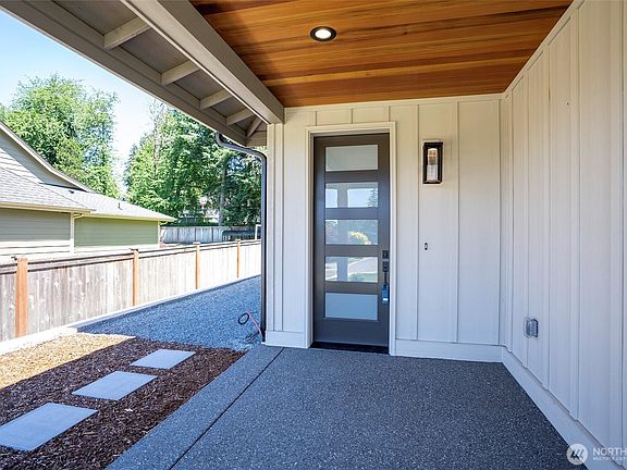 5th image of 2746 Sunset Court