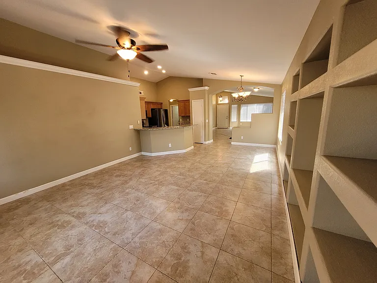 3950 E Campbell Ave — Photo 5
