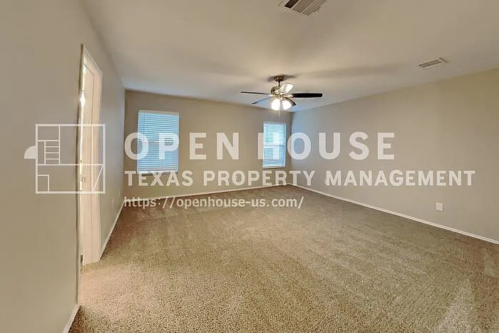 1309 Erin Ct — Photo 10