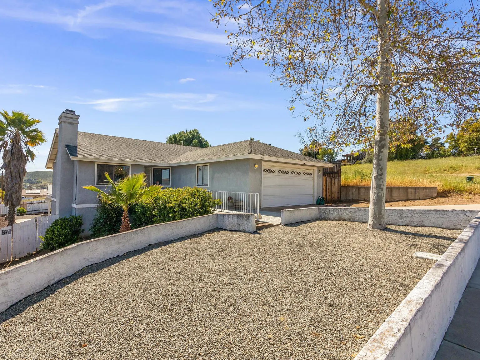 3 bed, 1320 sqft, $3,000 — Photo 4