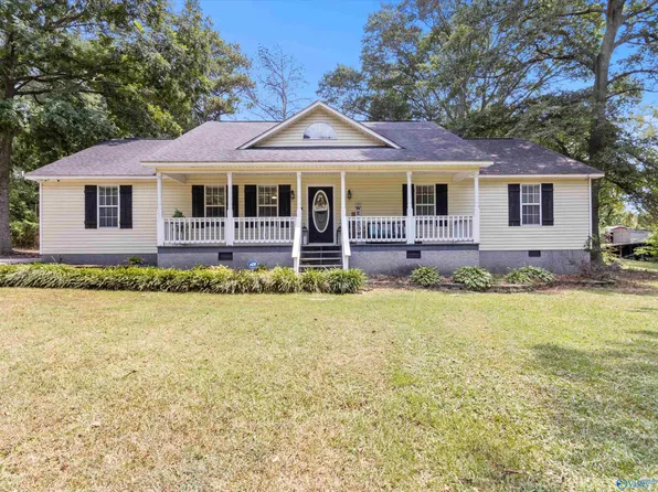 41 Pine Ln, Boaz, AL 35956