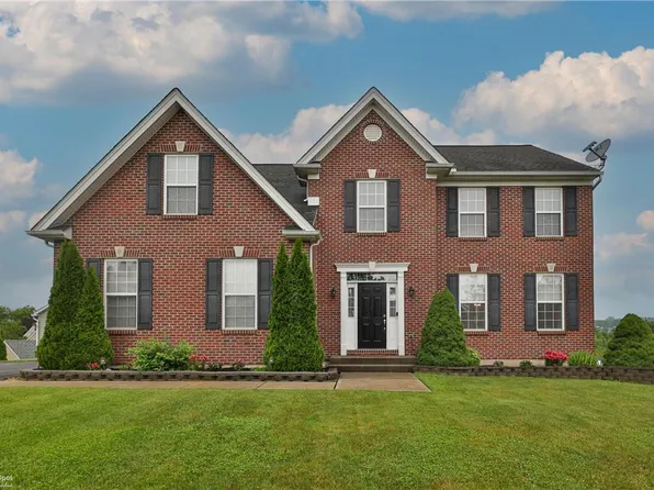 4160 Timberidge Dr, Whitehall, PA 18052