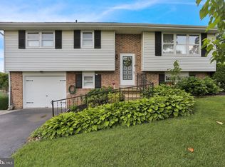608 Beach St, Reading, PA 19605
