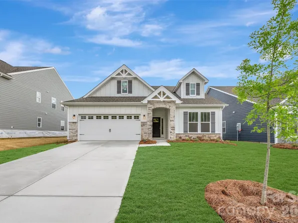 1338 Fremont Dr, Wingate, NC 28174
