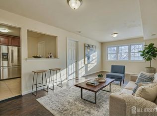 342 College Dr, Edison, NJ 08817