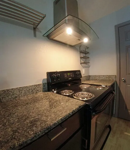 733 Capitol Loft Apartments — Photo 28