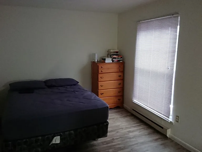 University Park Apartments near Cornell University — Photo 513