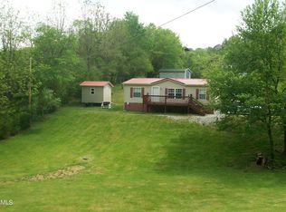 726 Ridge Rd, Caryville, TN 37714