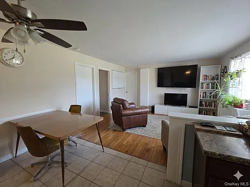 635 South St #4 Photo 1