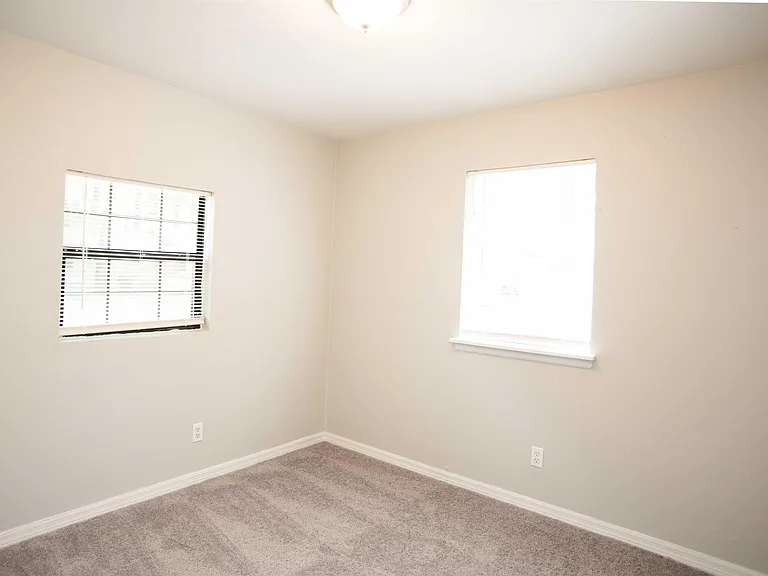 3804 Pine Cone Dr — Photo 18
