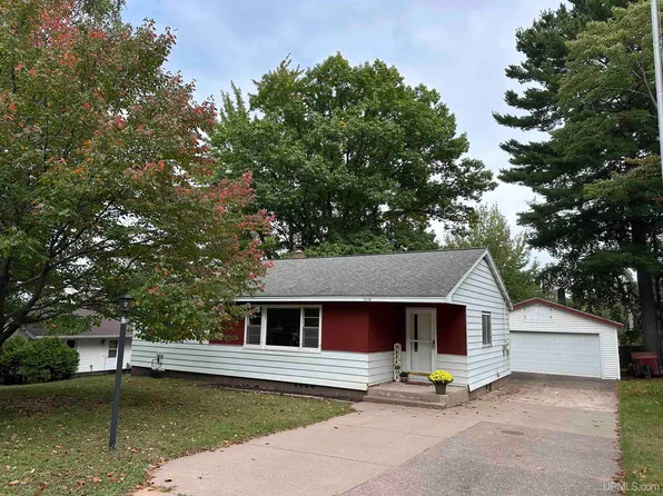 1518 W Birch Ave, Marquette, MI 49855