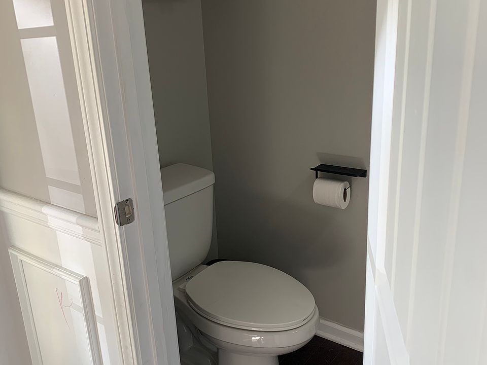 2nd image of 244 Stonewood Creek Dr