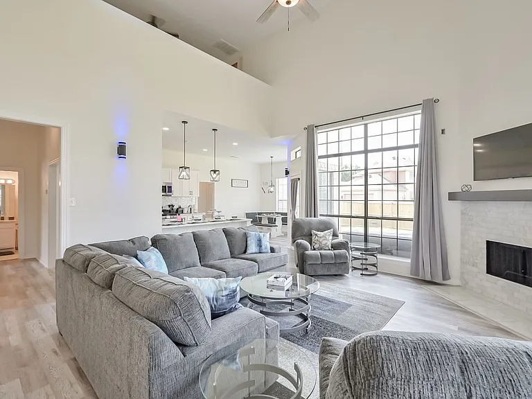 2735 Water Oak Dr — Photo 8