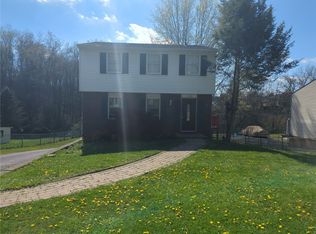 1900 Colleen Dr, North Huntingdon, PA
