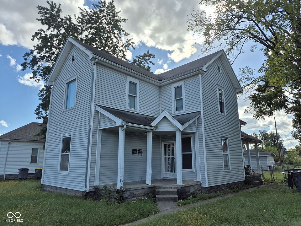 1st image of 218 S Park St
