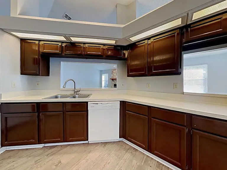 8518 Iron Mill Trl — Photo 5