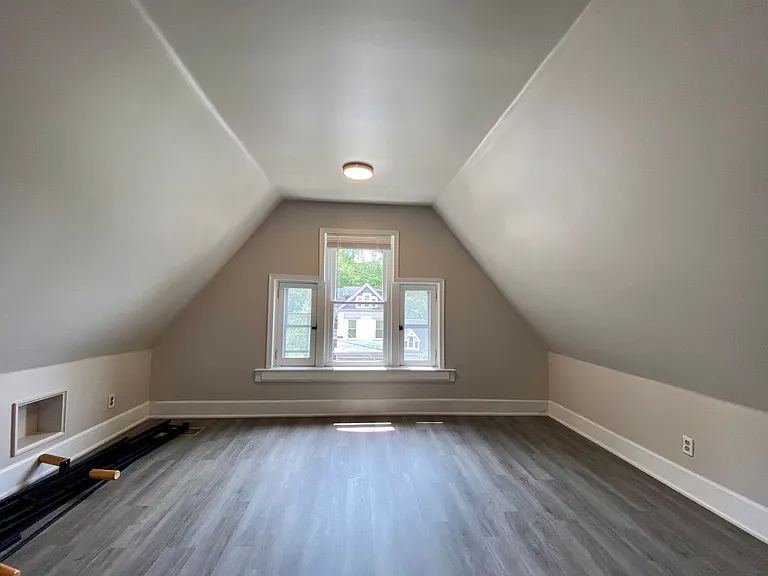 146 Parker St — Photo 33