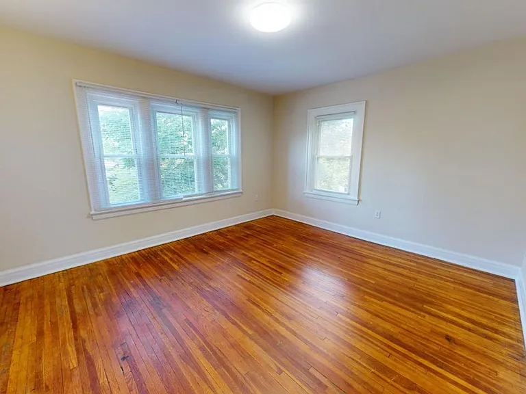 137 Crestview Rd — Photo 14