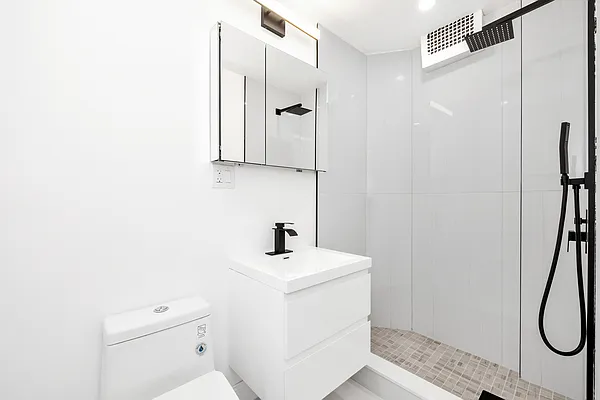 Rented by REAL New York | media 2