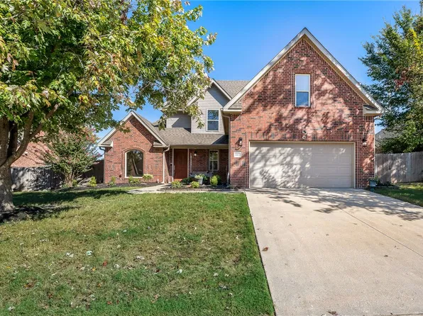 2362 N Hidden Creek Dr, Fayetteville, AR 72704