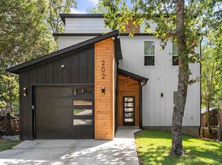 202 Sunray St, Mabank, TX 75156