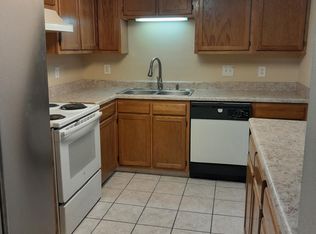 1851 Whispering Oaks Ln, Fort Walton Beach, FL 32547