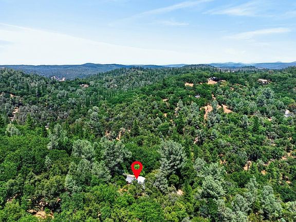 2nd image of 19221 Wolf Creek Rd