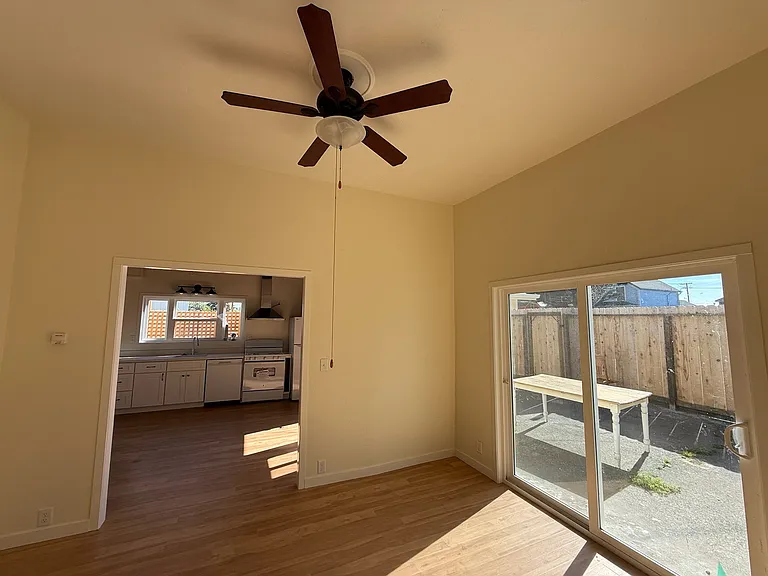 990 6th St #3 — Photo 3