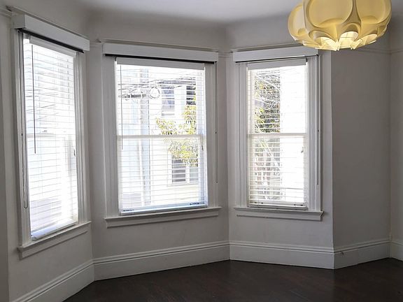 Living Room / possible 3rd bedroom