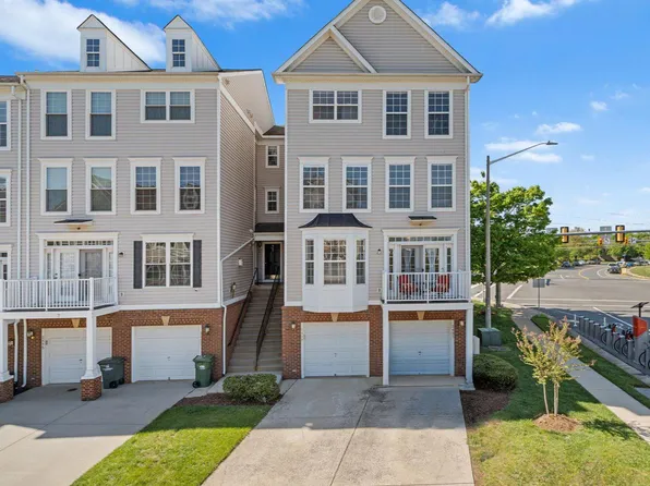 2499 Curie Ct #111, Oak Hill, VA 20171