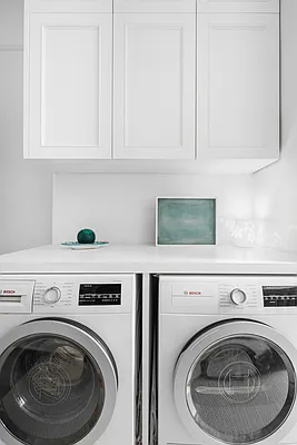 Sold by Compass | media 10