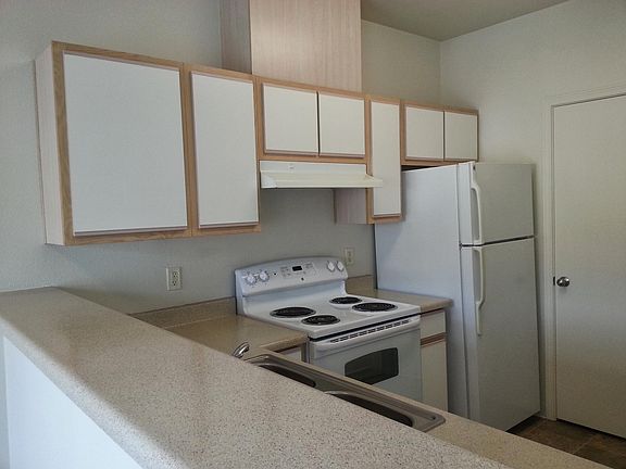 5th image of 6012 188th Ln NE #3103