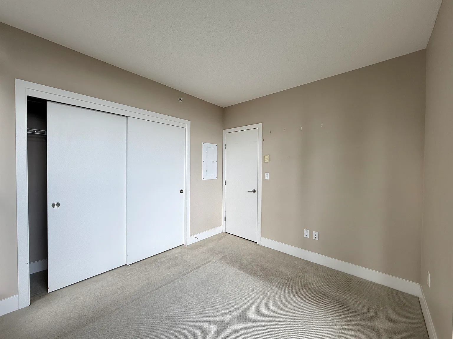 1 bed, 612 sqft, $1,950 — Photo 3