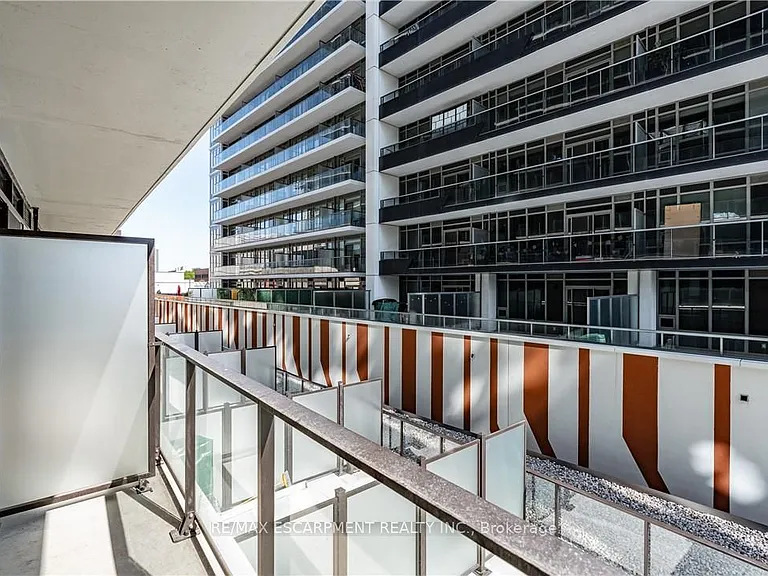 1 Jarvis St #422 — Photo 20