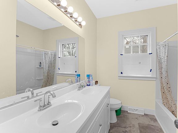 5th image of 503 Hobart St