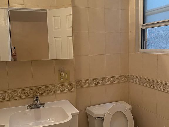4th image of 450 76th St #2