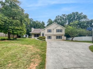 34 Engineer Ln SW, Cartersville, GA 30120