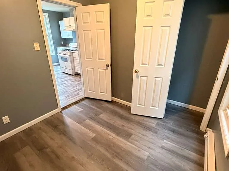 884 3rd Ave #3 — Photo 20