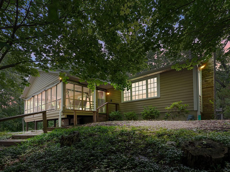 1st image of 19315 Highland Dr
