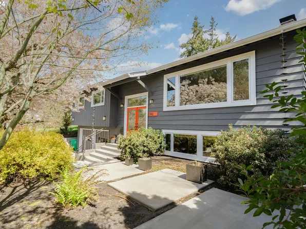 5346 SW 33rd Dr, Portland, OR 97239
